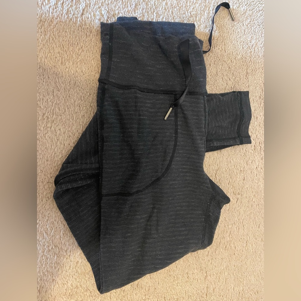 Lululemon Leggings with Drawstring and Inside Pockets